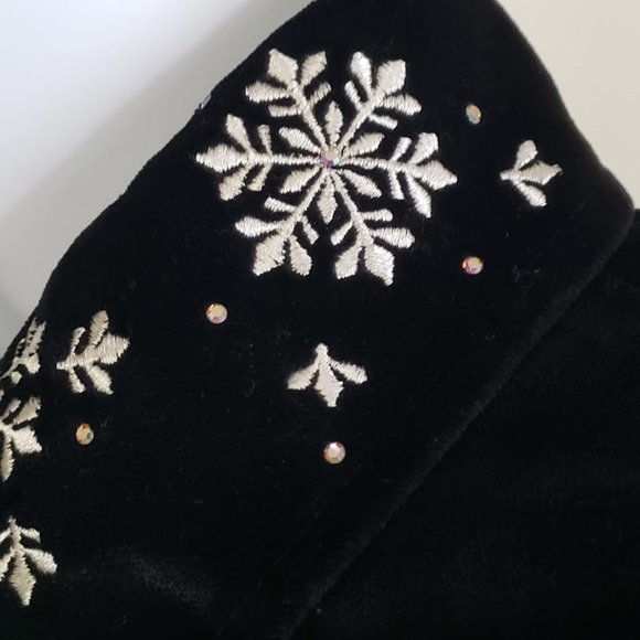SOLD ST.JOHN SPORT Womens Bomber Jacket XS Black Velvet Embroidered Snowflake - Picture 7 of 12